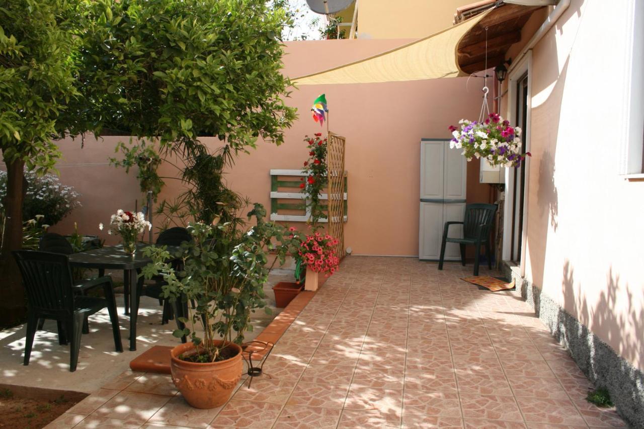 La Casa Dei Nonni Villa อีเกลเซียส ภายนอก รูปภาพ